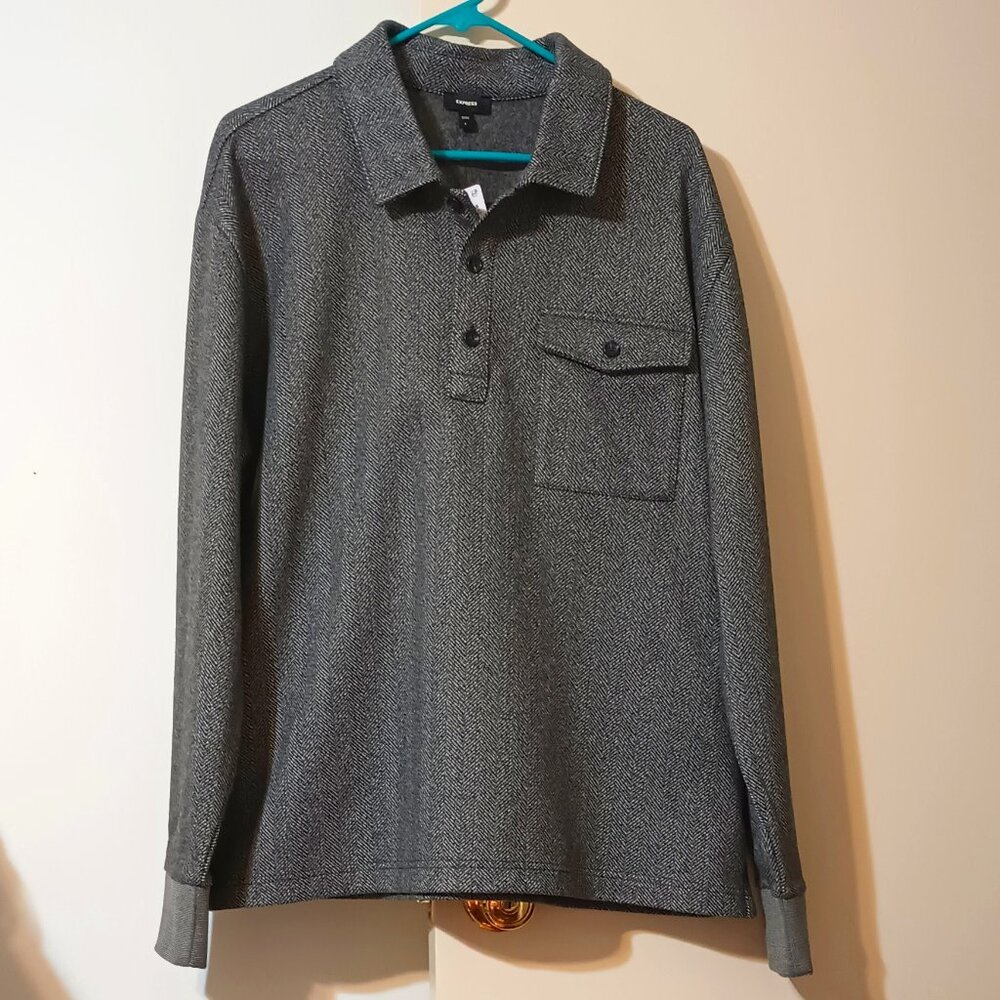 NWT ~ Express Men's Quarter Button Shirt with One Button Pocket (Size: Large)